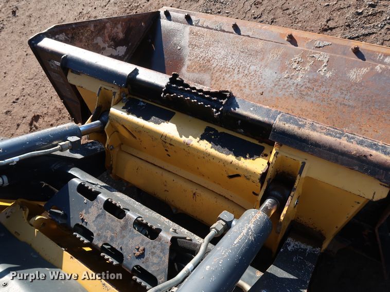 image for item DJ2419 2015 John Deere 318E  skid steer loader