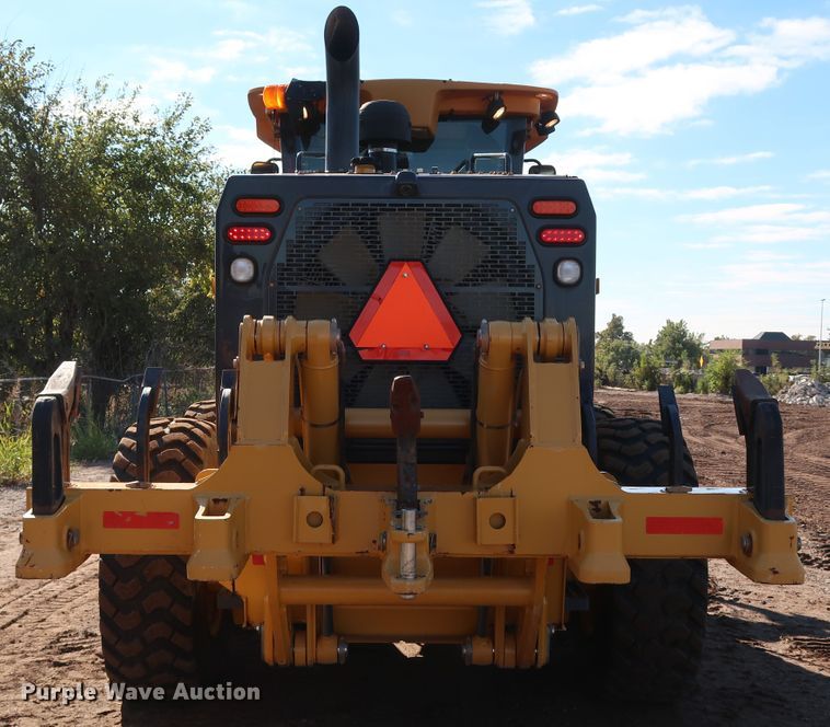 image for item DJ2420 2016 John Deere 672G  motor grader