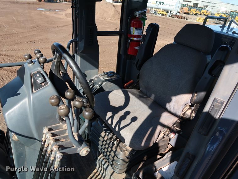 image for item DJ2420 2016 John Deere 672G  motor grader