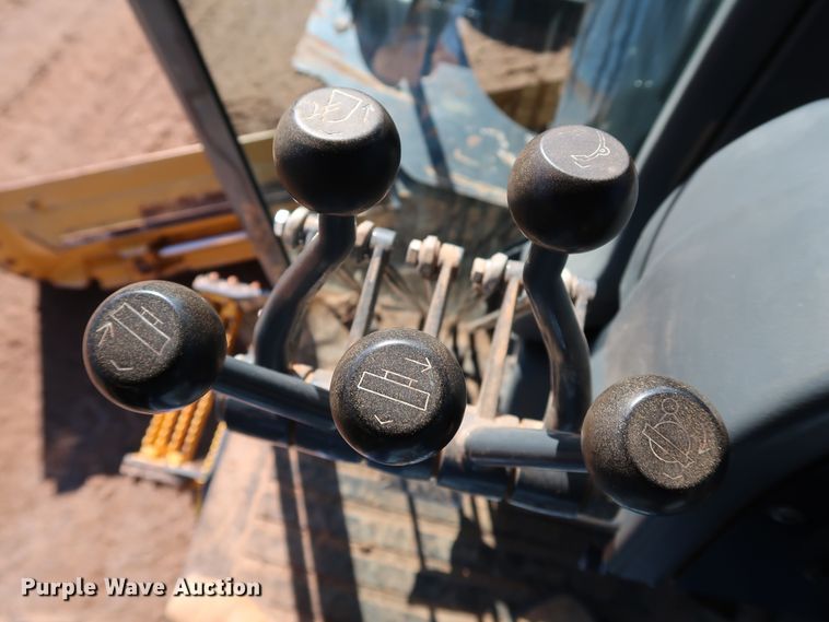 image for item DJ2420 2016 John Deere 672G  motor grader