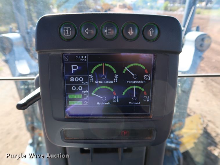 image for item DJ2420 2016 John Deere 672G  motor grader