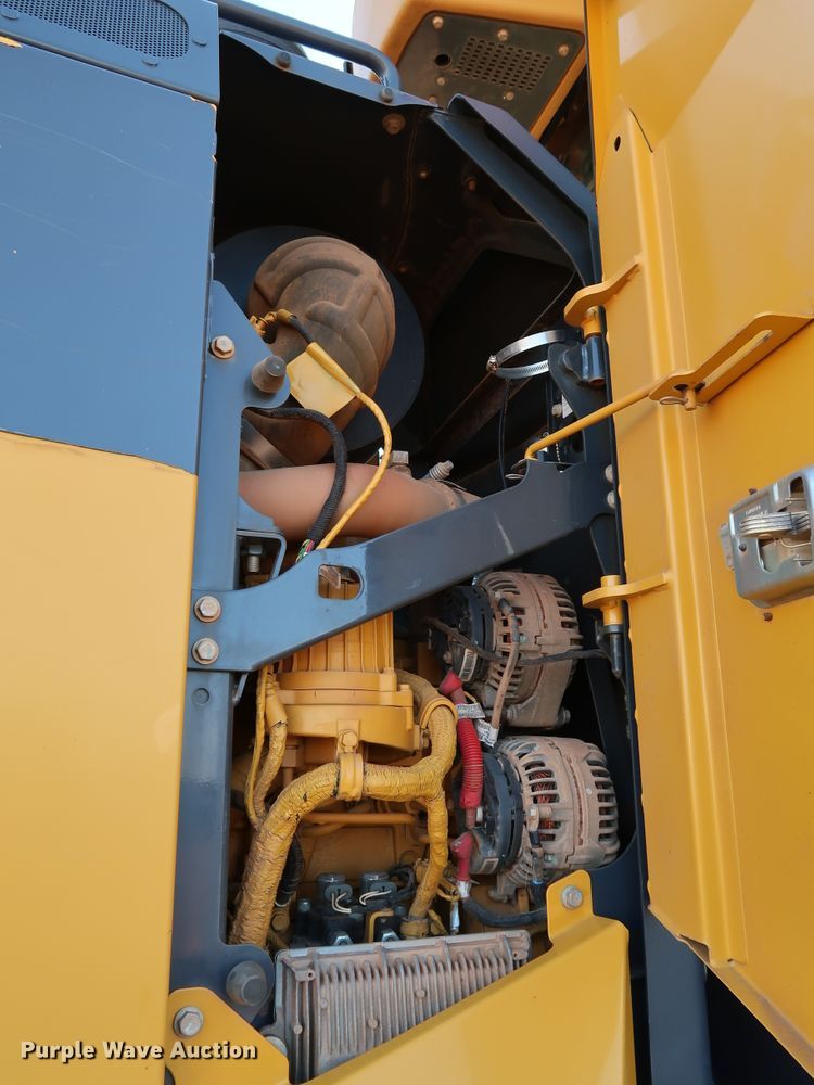 image for item DJ2420 2016 John Deere 672G  motor grader