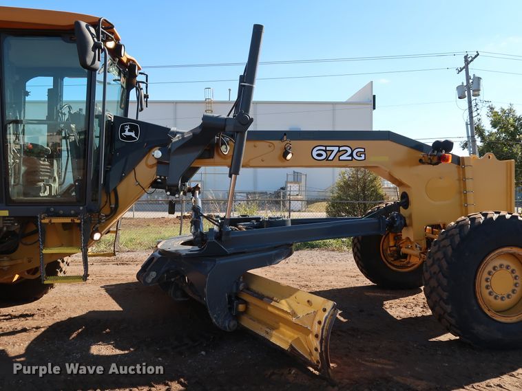 image for item DJ2420 2016 John Deere 672G  motor grader