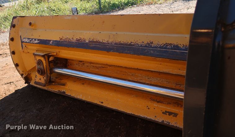 image for item DJ2420 2016 John Deere 672G  motor grader