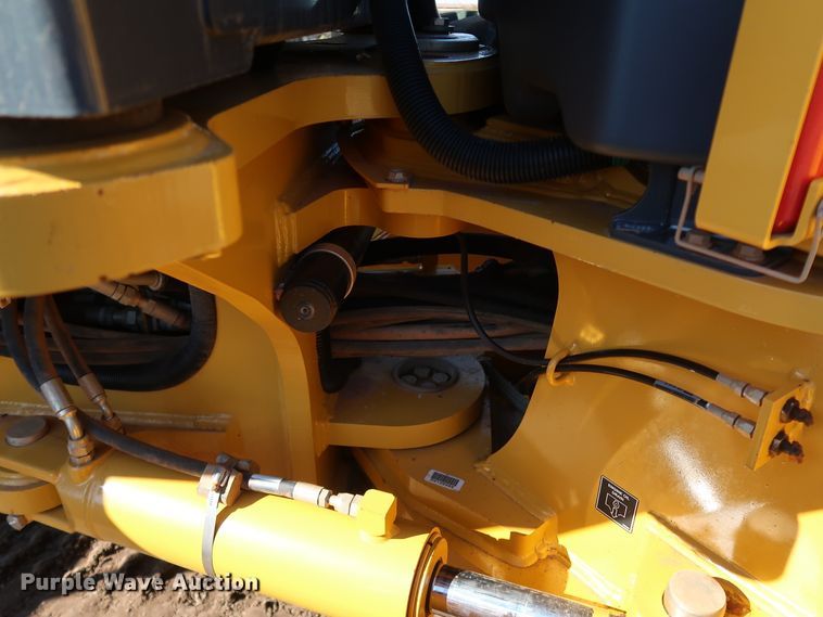 image for item DJ2420 2016 John Deere 672G  motor grader