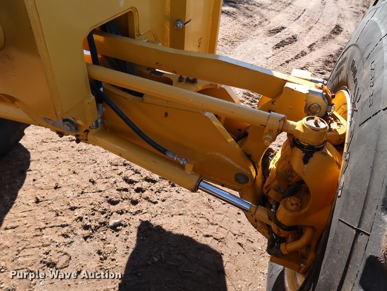 image for item DJ2420 2016 John Deere 672G  motor grader