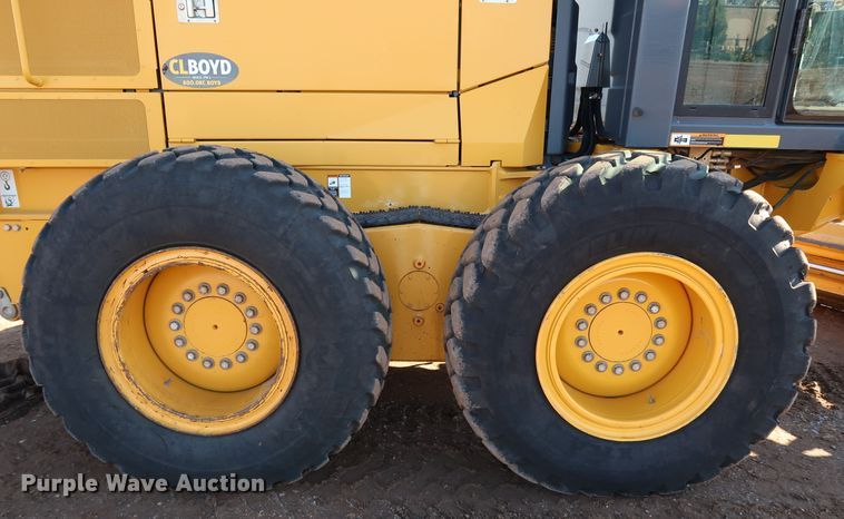 image for item DJ2420 2016 John Deere 672G  motor grader