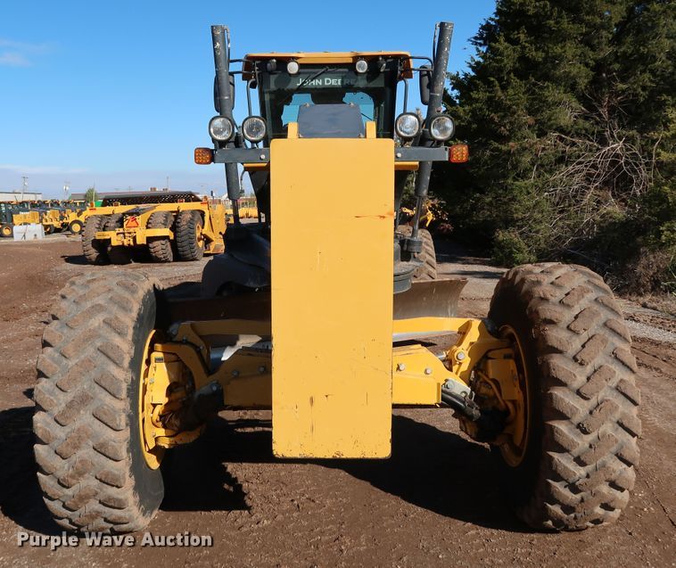 image for item DJ2421 2016 John Deere 672G  motor grader