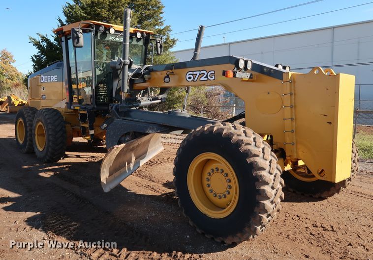 image for item DJ2421 2016 John Deere 672G  motor grader
