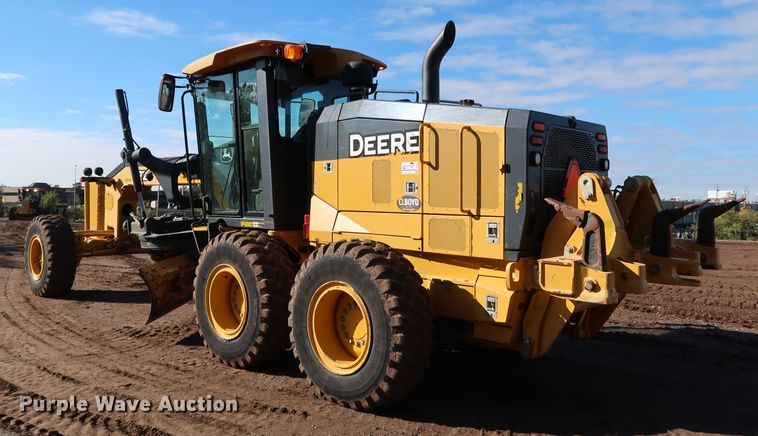 image for item DJ2421 2016 John Deere 672G  motor grader
