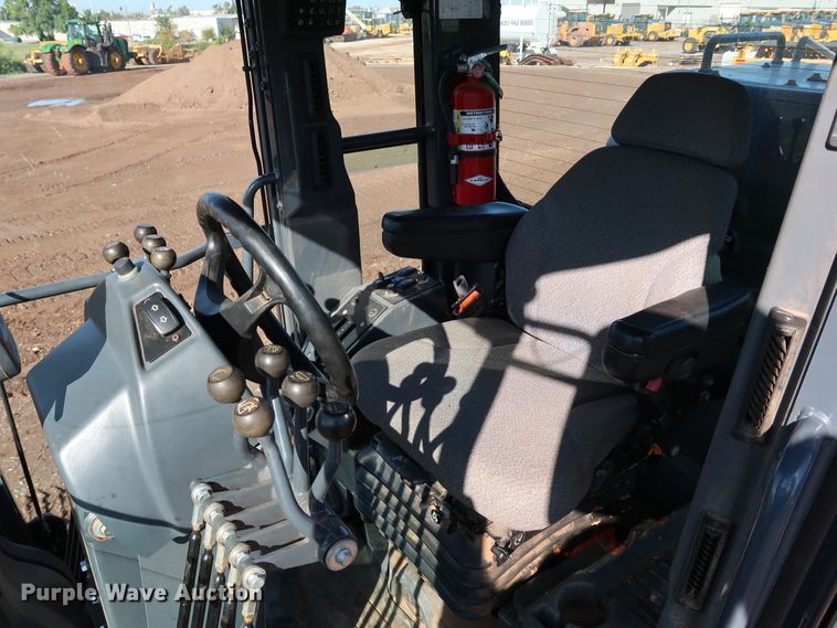 image for item DJ2421 2016 John Deere 672G  motor grader