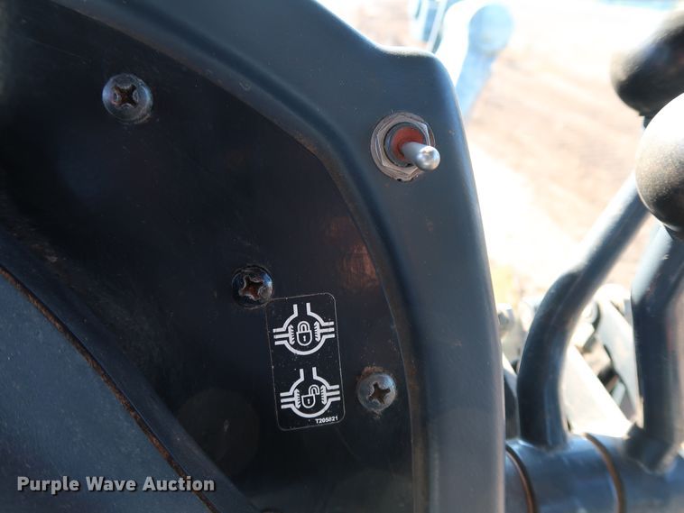 image for item DJ2421 2016 John Deere 672G  motor grader