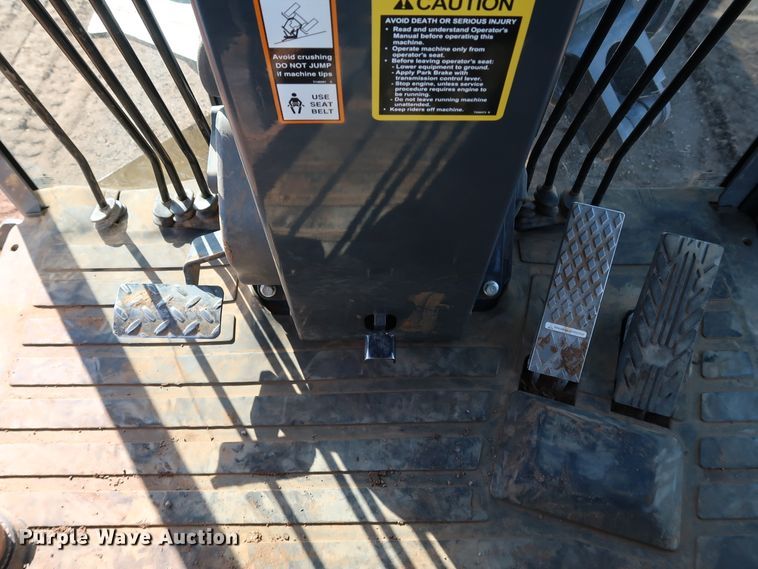 image for item DJ2421 2016 John Deere 672G  motor grader