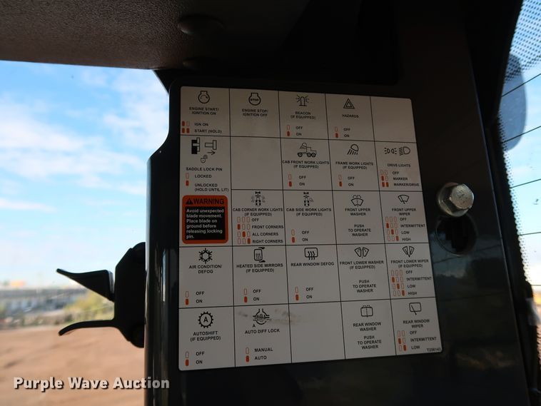 image for item DJ2421 2016 John Deere 672G  motor grader