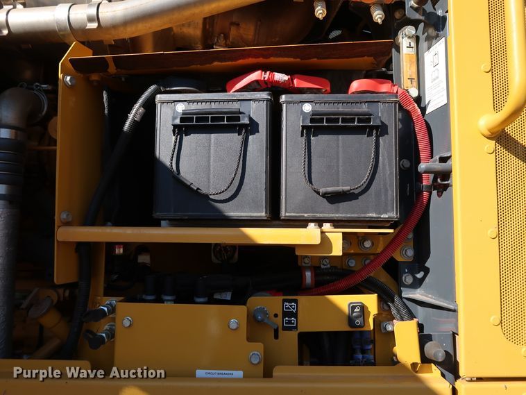 image for item DJ2421 2016 John Deere 672G  motor grader