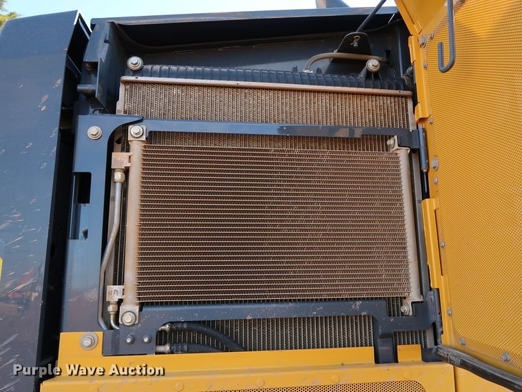 image for item DJ2421 2016 John Deere 672G  motor grader