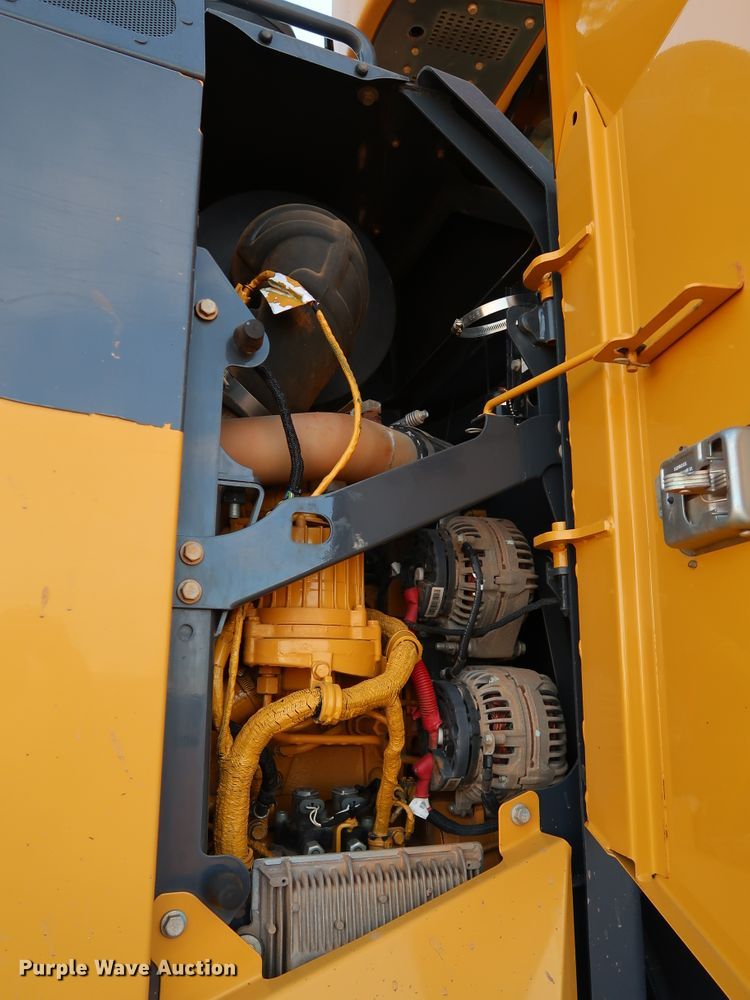 image for item DJ2421 2016 John Deere 672G  motor grader