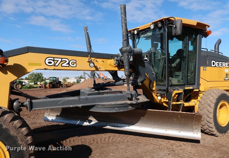 image for item DJ2421 2016 John Deere 672G  motor grader