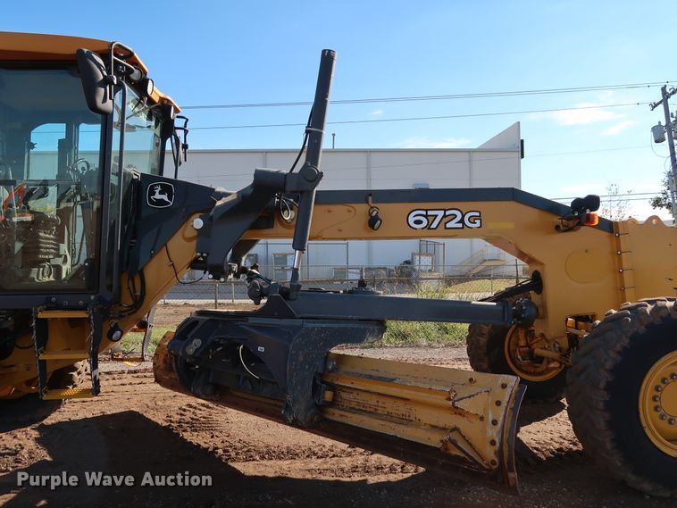 image for item DJ2421 2016 John Deere 672G  motor grader