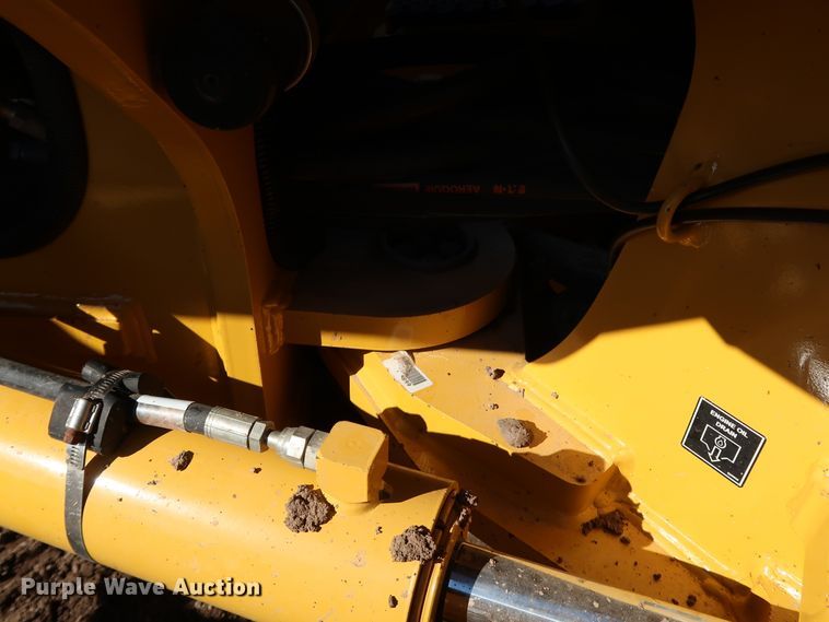 image for item DJ2421 2016 John Deere 672G  motor grader