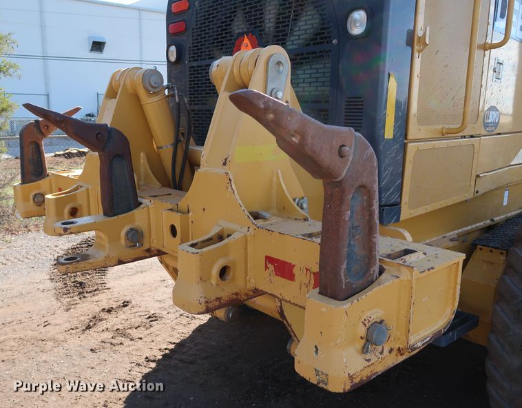 image for item DJ2421 2016 John Deere 672G  motor grader