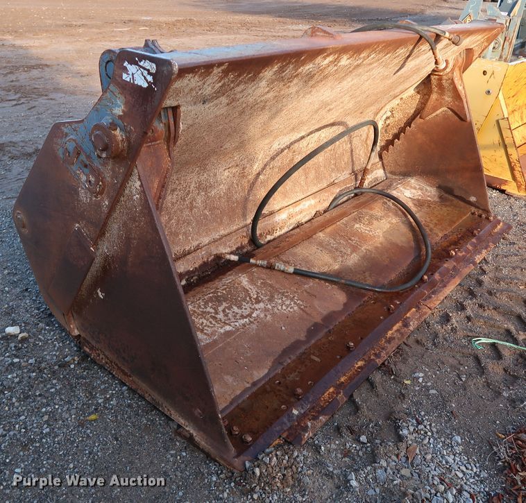 image for item DJ2425 JRB 624H  four-in-one loader bucket