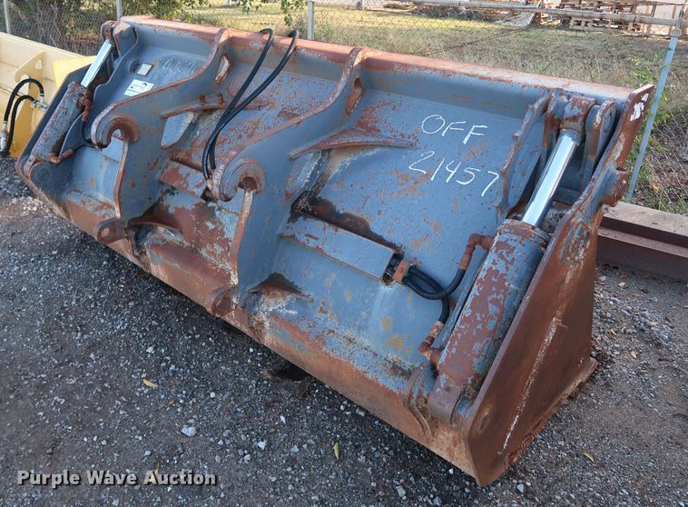 image for item DJ2425 JRB 624H  four-in-one loader bucket