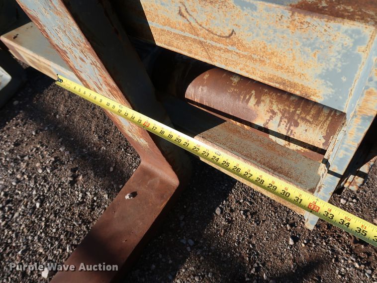 image for item DJ2426 Pemberton 7099 JD744VPF  forks