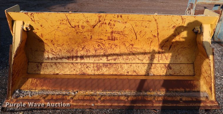 image for item DJ2428 John Deere AT447318 four-in-one bucket