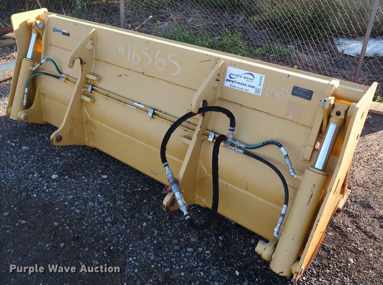 image for item DJ2428 John Deere AT447318 four-in-one bucket