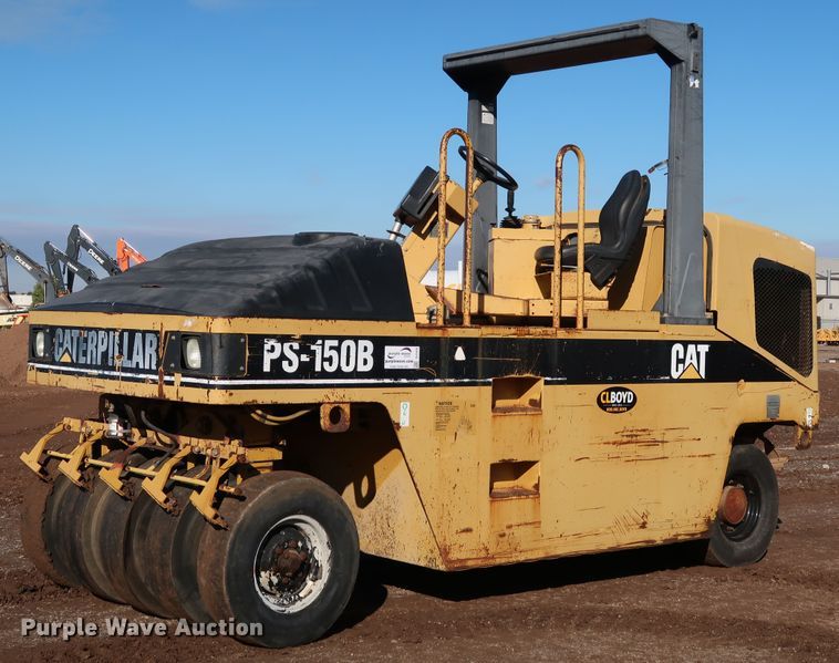 image for item DJ2429 1999 Caterpillar PS-150B  pneumatic roller