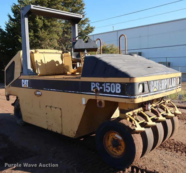 image for item DJ2429 1999 Caterpillar PS-150B  pneumatic roller