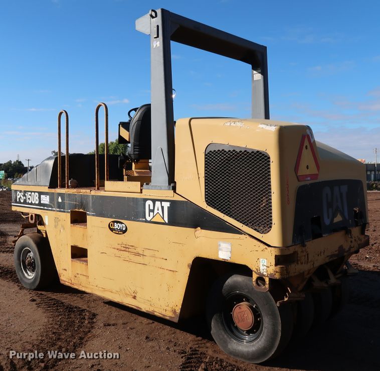 image for item DJ2429 1999 Caterpillar PS-150B  pneumatic roller