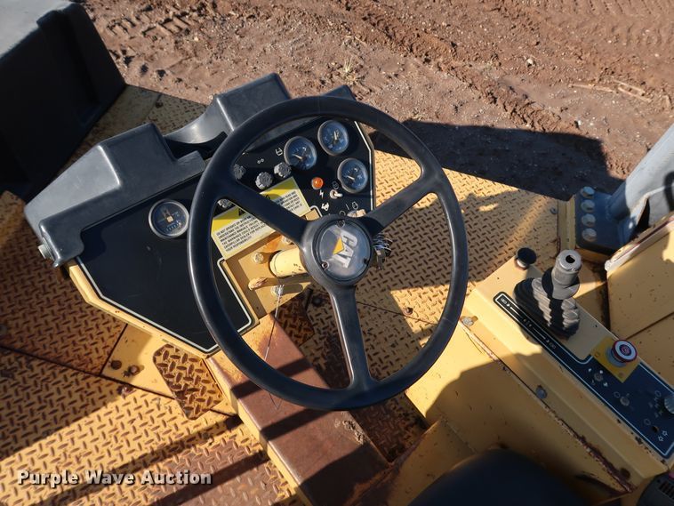 image for item DJ2429 1999 Caterpillar PS-150B  pneumatic roller