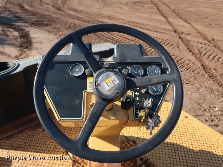 image for item DJ2429 1999 Caterpillar PS-150B  pneumatic roller