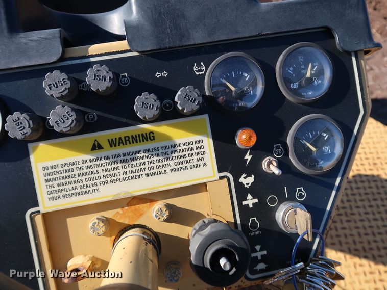 image for item DJ2429 1999 Caterpillar PS-150B  pneumatic roller