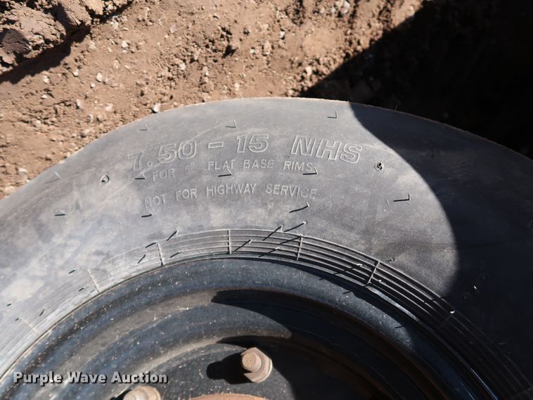 image for item DJ2429 1999 Caterpillar PS-150B  pneumatic roller