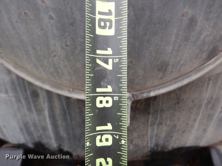 image for item DJ7421 2013 Mack Granite GU713  vacuum truck