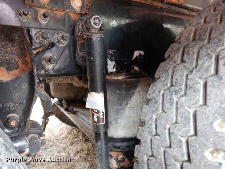 image for item DJ7421 2013 Mack Granite GU713  vacuum truck