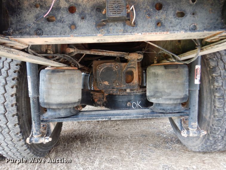 image for item DJ7421 2013 Mack Granite GU713  vacuum truck