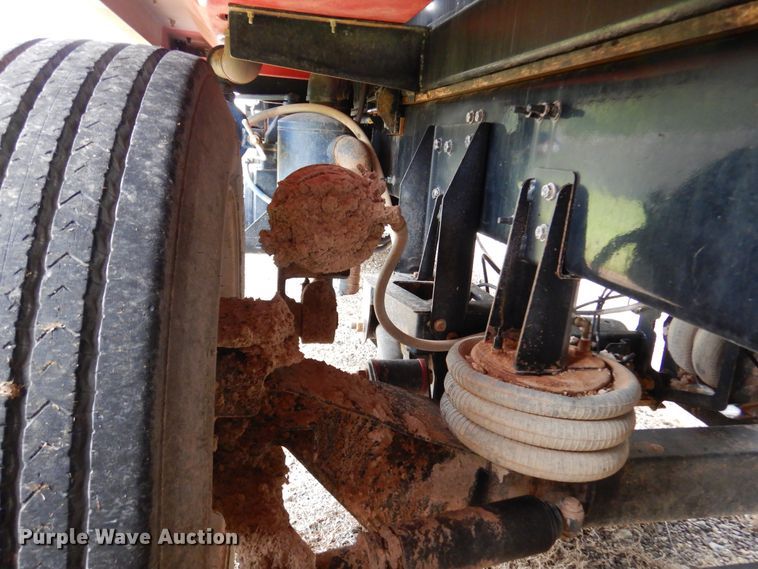 image for item DJ7421 2013 Mack Granite GU713  vacuum truck