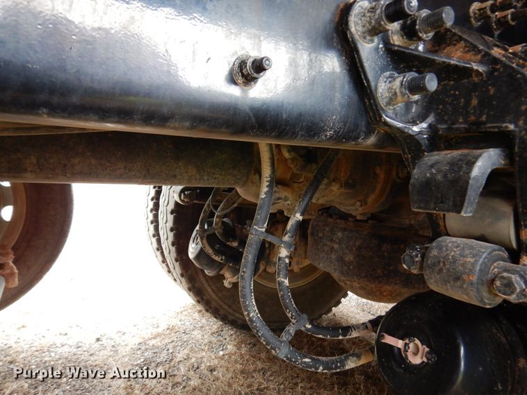 image for item DJ7421 2013 Mack Granite GU713  vacuum truck