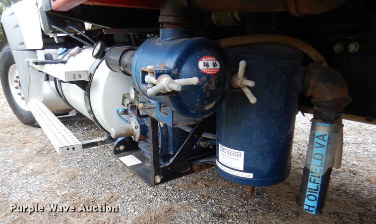 image for item DJ7421 2013 Mack Granite GU713  vacuum truck