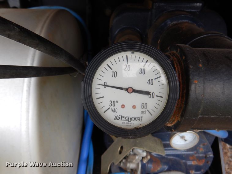 image for item DJ7421 2013 Mack Granite GU713  vacuum truck