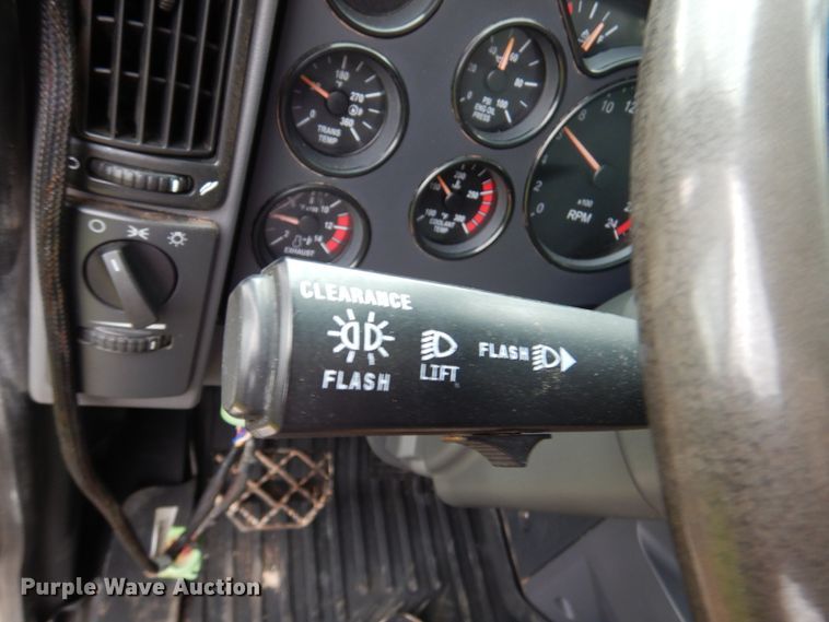 image for item DJ7421 2013 Mack Granite GU713  vacuum truck