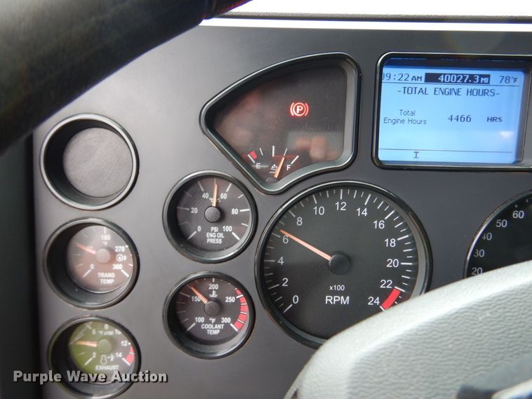 image for item DJ7421 2013 Mack Granite GU713  vacuum truck