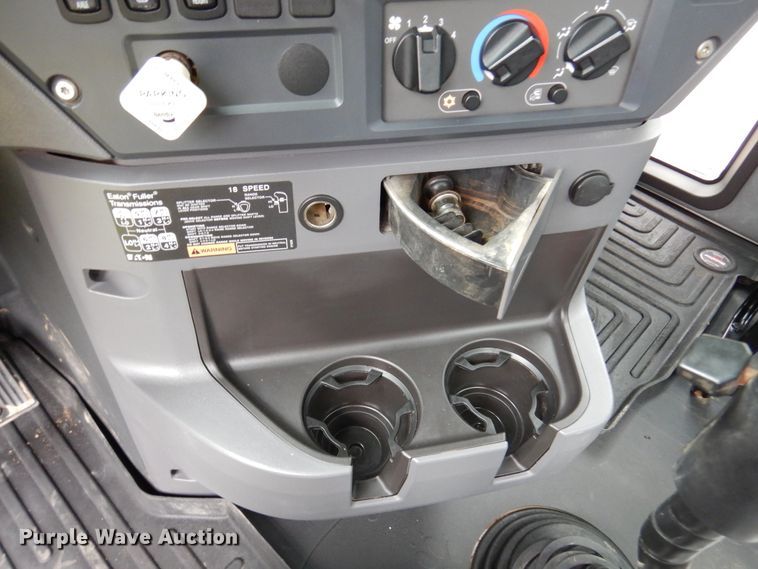 image for item DJ7421 2013 Mack Granite GU713  vacuum truck