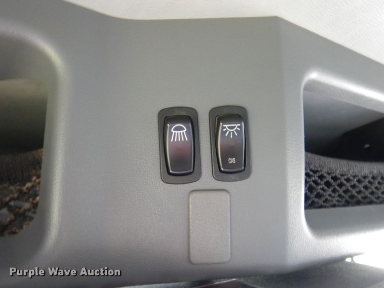 image for item DJ7421 2013 Mack Granite GU713  vacuum truck