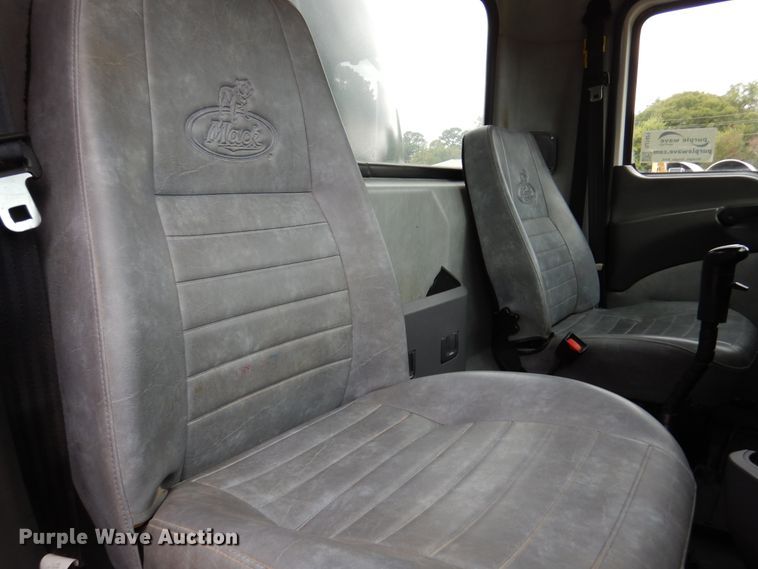 image for item DJ7421 2013 Mack Granite GU713  vacuum truck