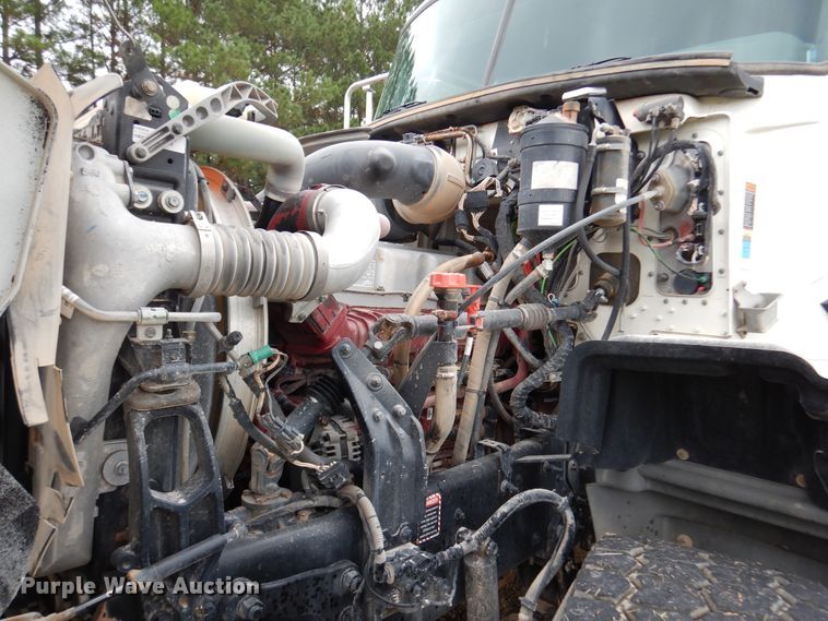 image for item DJ7421 2013 Mack Granite GU713  vacuum truck